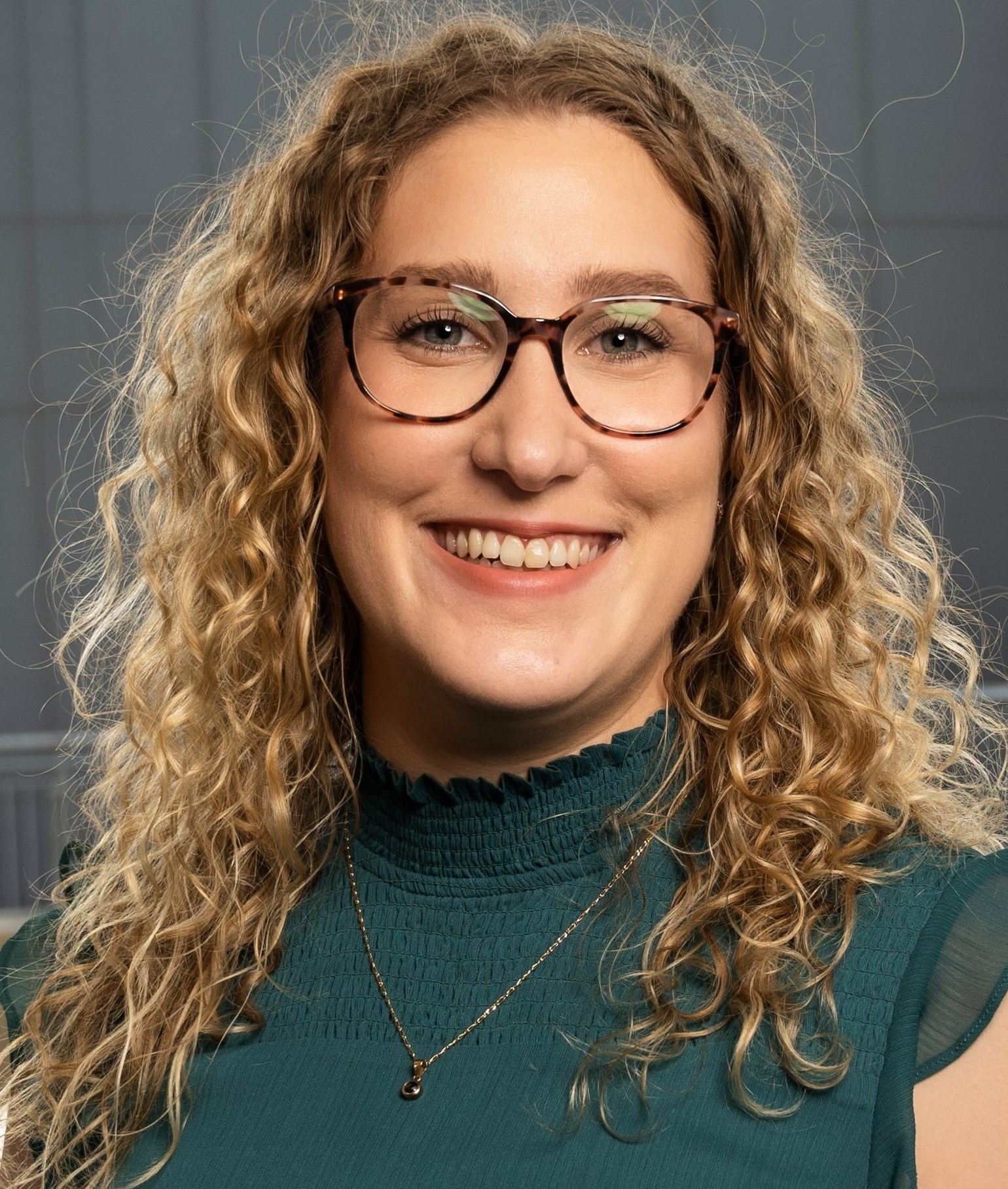 Dr Olivia Miller