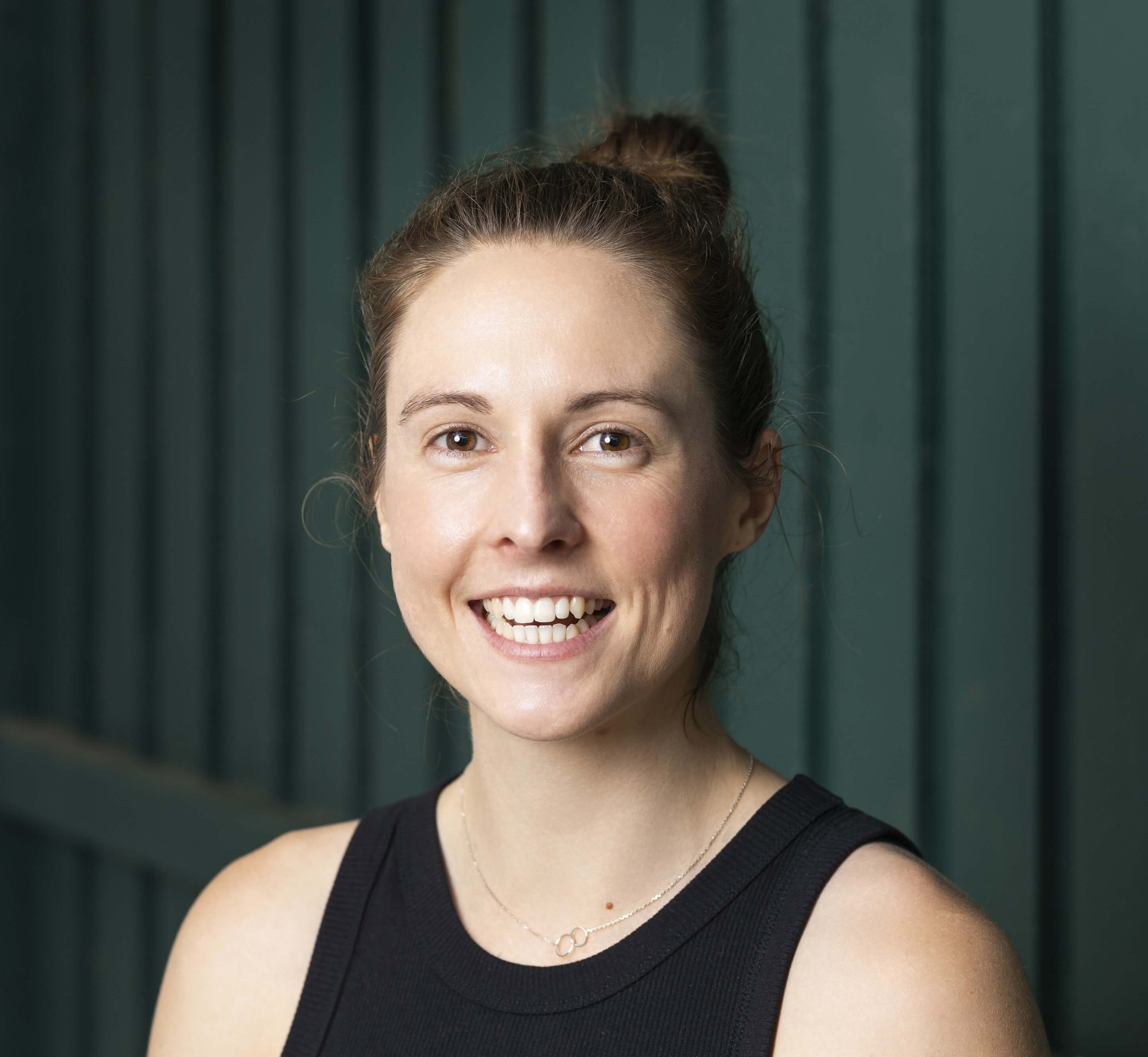 Dr Claudia Bull