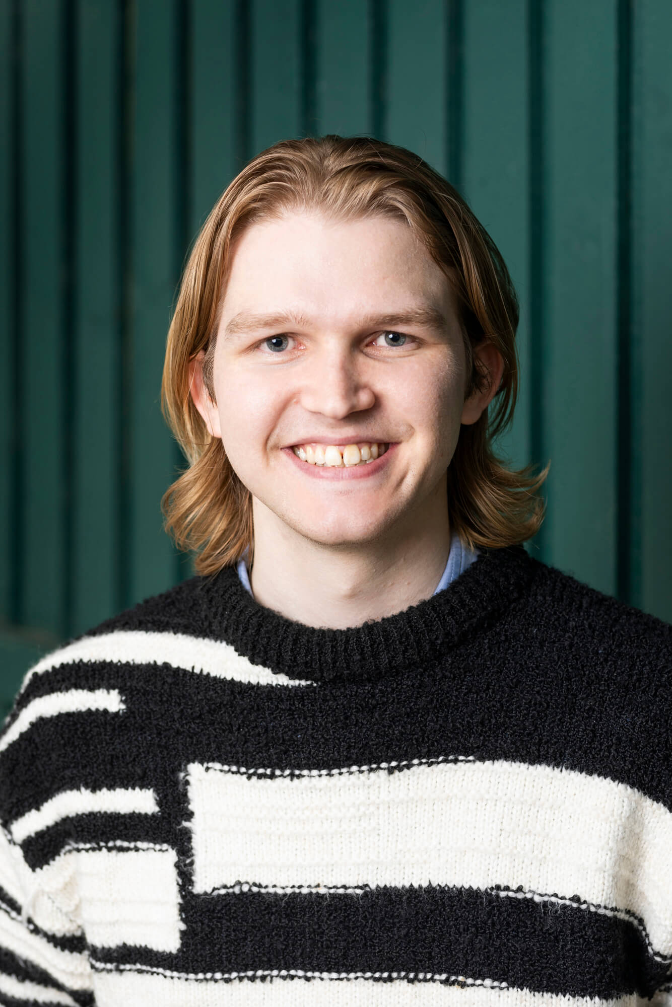 Dr Sean Halstead